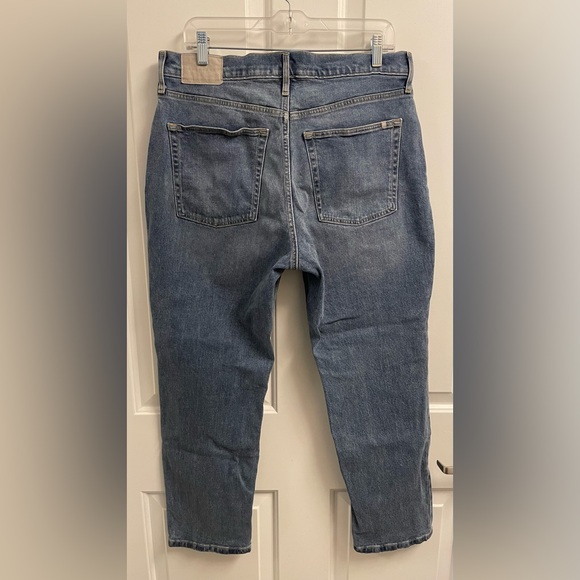 Everlane The Original Cheeky Organic Cotton Cropped Jeans - Picture 8 of 9